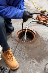 Hydro jetting and snaking plumbing service